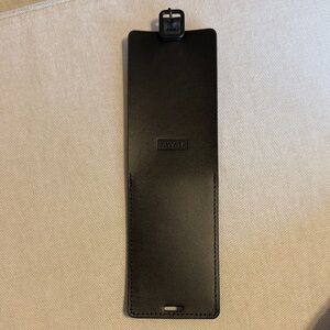 Away Black Luggage Tag